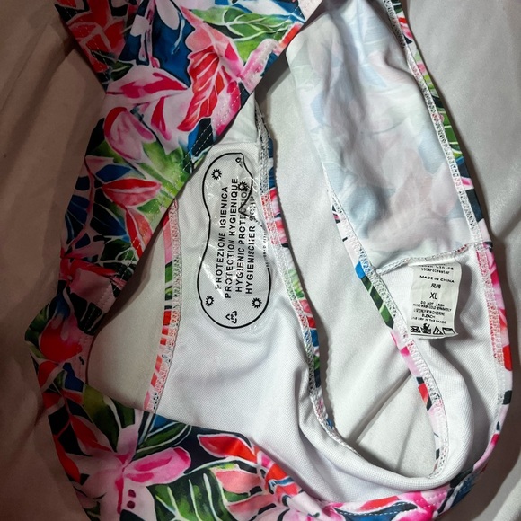 Floral Multicolor Bikini Set - Picture 2 of 4